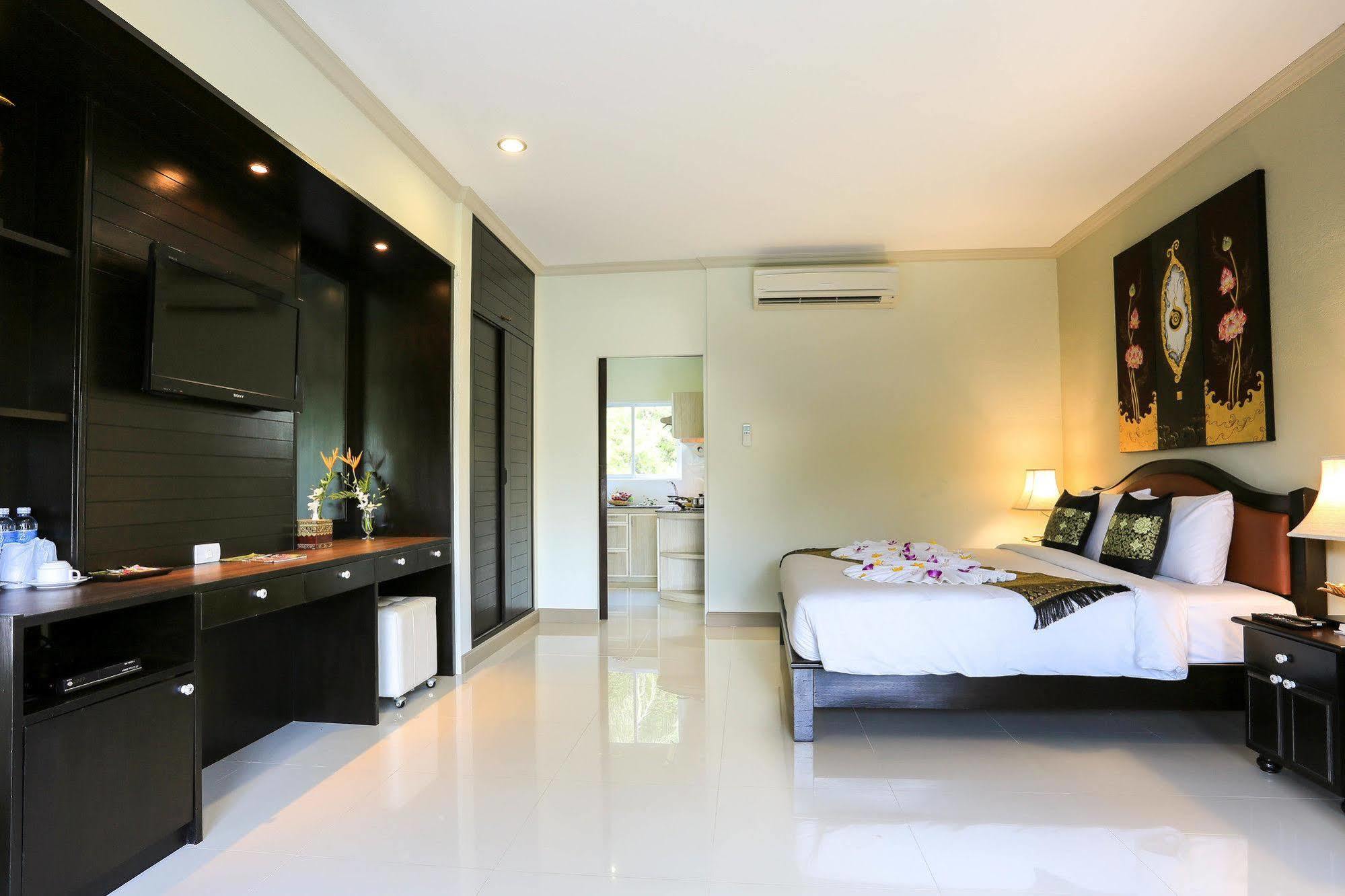 Naka Resort Kamala Beach Zewnętrze zdjęcie