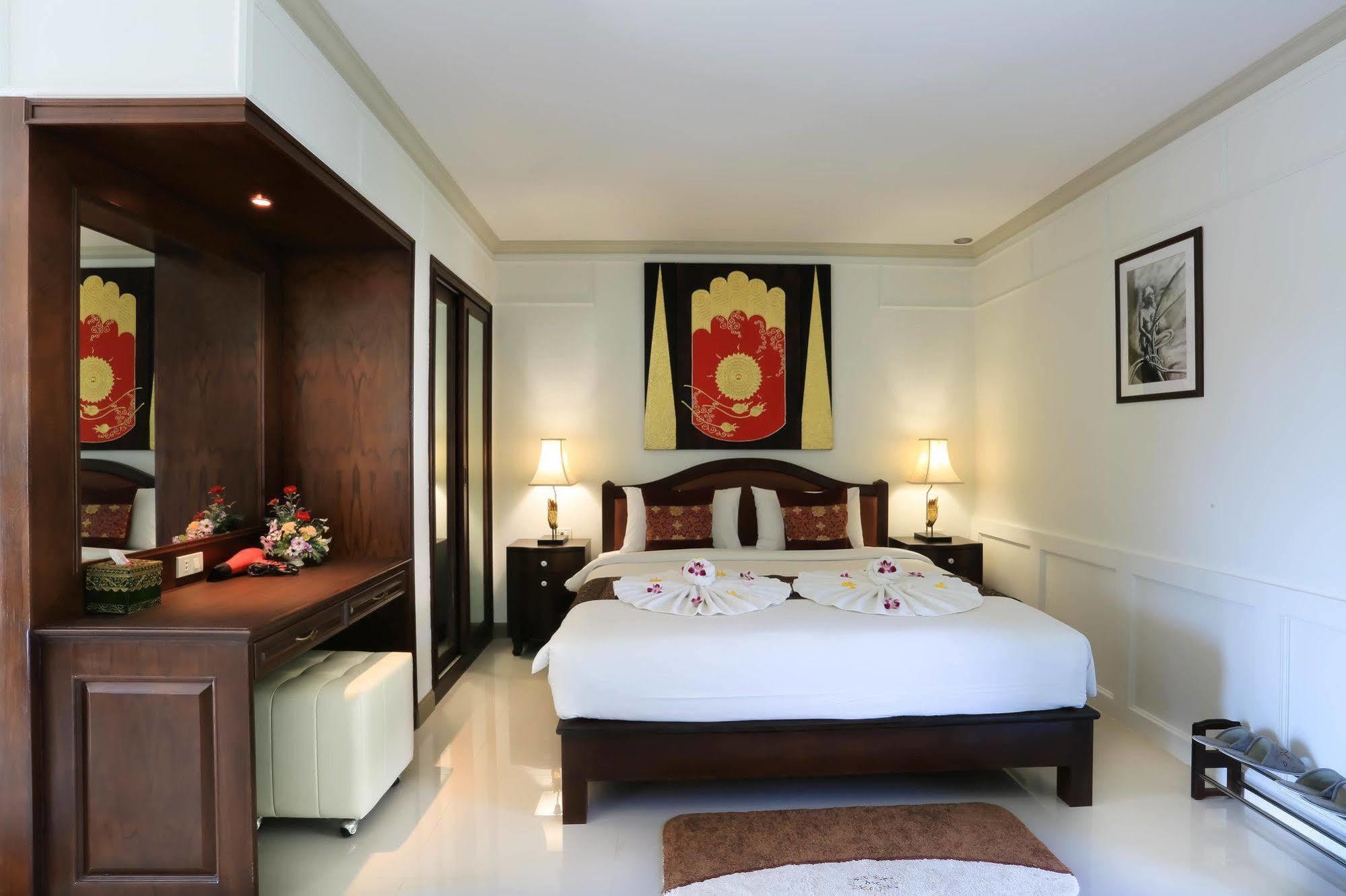 Naka Resort Kamala Beach Zewnętrze zdjęcie
