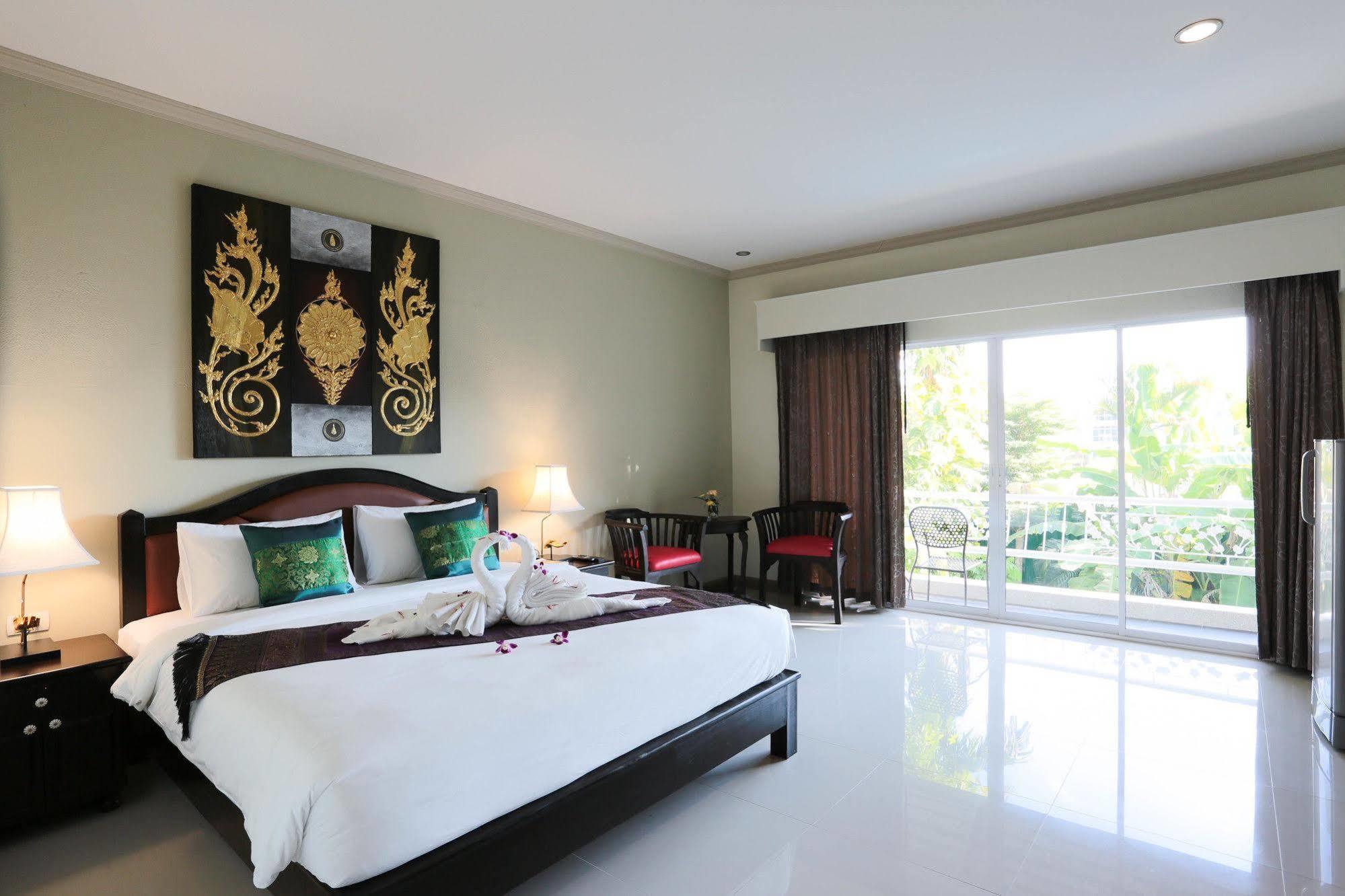 Naka Resort Kamala Beach Zewnętrze zdjęcie